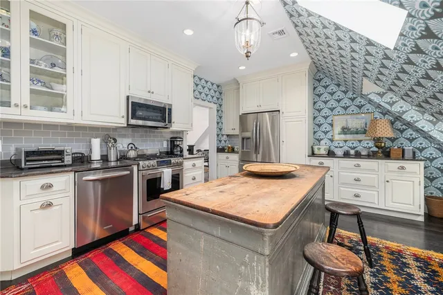 $5,750 | Ocean Drive, Newport, RI 02840