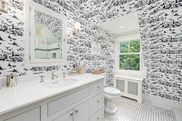 $5,750 | Ocean Drive, Newport, RI 02840