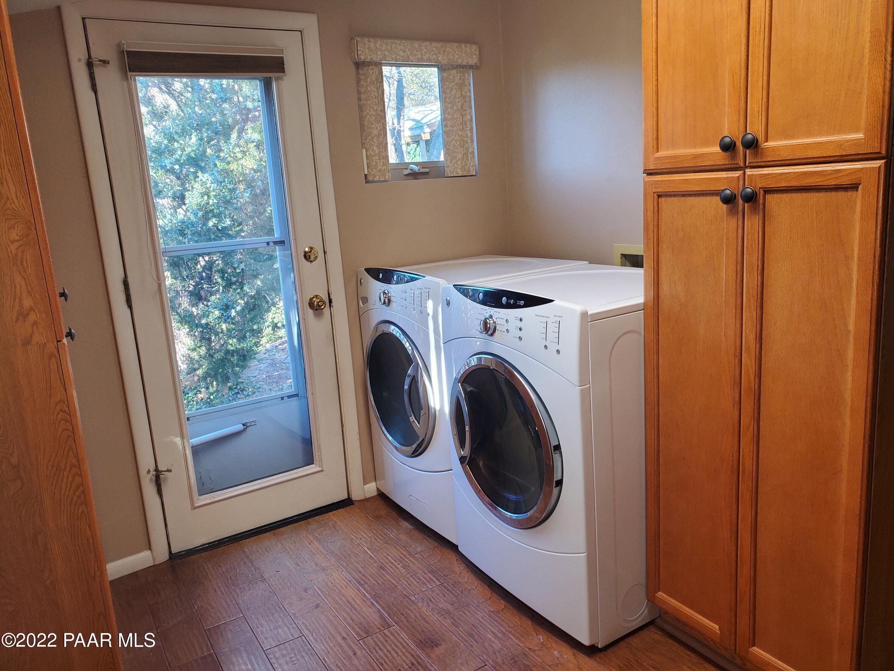 1985 Thumb Butte Road Prescott, AZ 86303 - Photo 17 of 34 Laundry Area