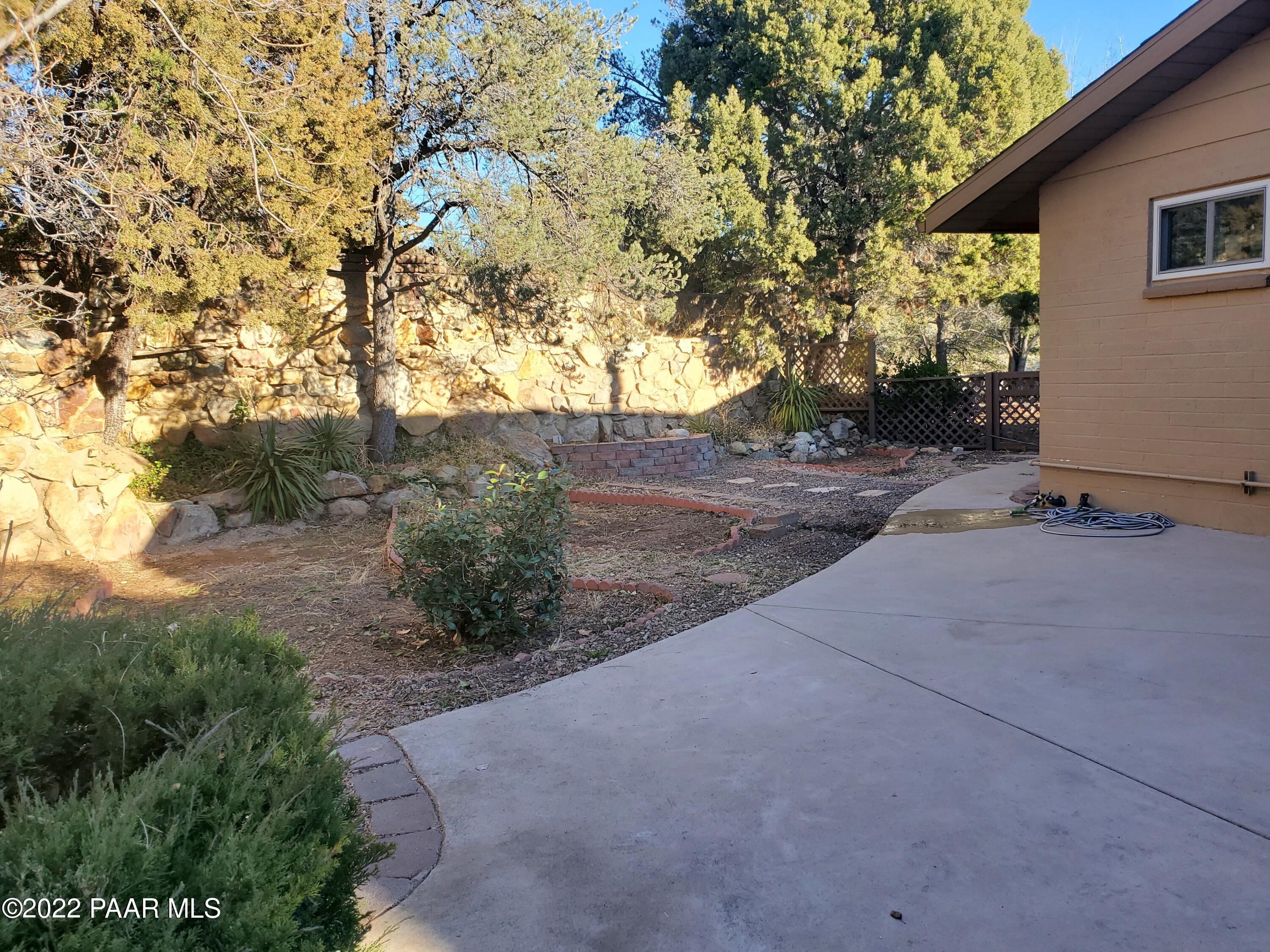 1985 Thumb Butte Road Prescott, AZ 86303 - Photo 26 of 34 Back Yard