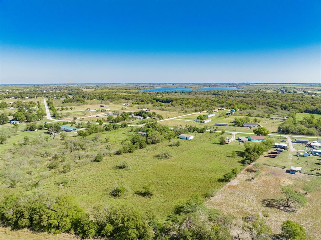 1524 Crowell Road Kaufman, TX 75142 - Photo 5 of 28 a view of an ocean