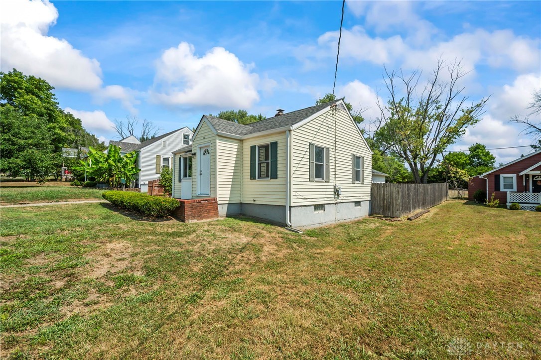 101 Burton Road Middletown, OH 45044 - Photo 4 of 29 Gallery Image 4