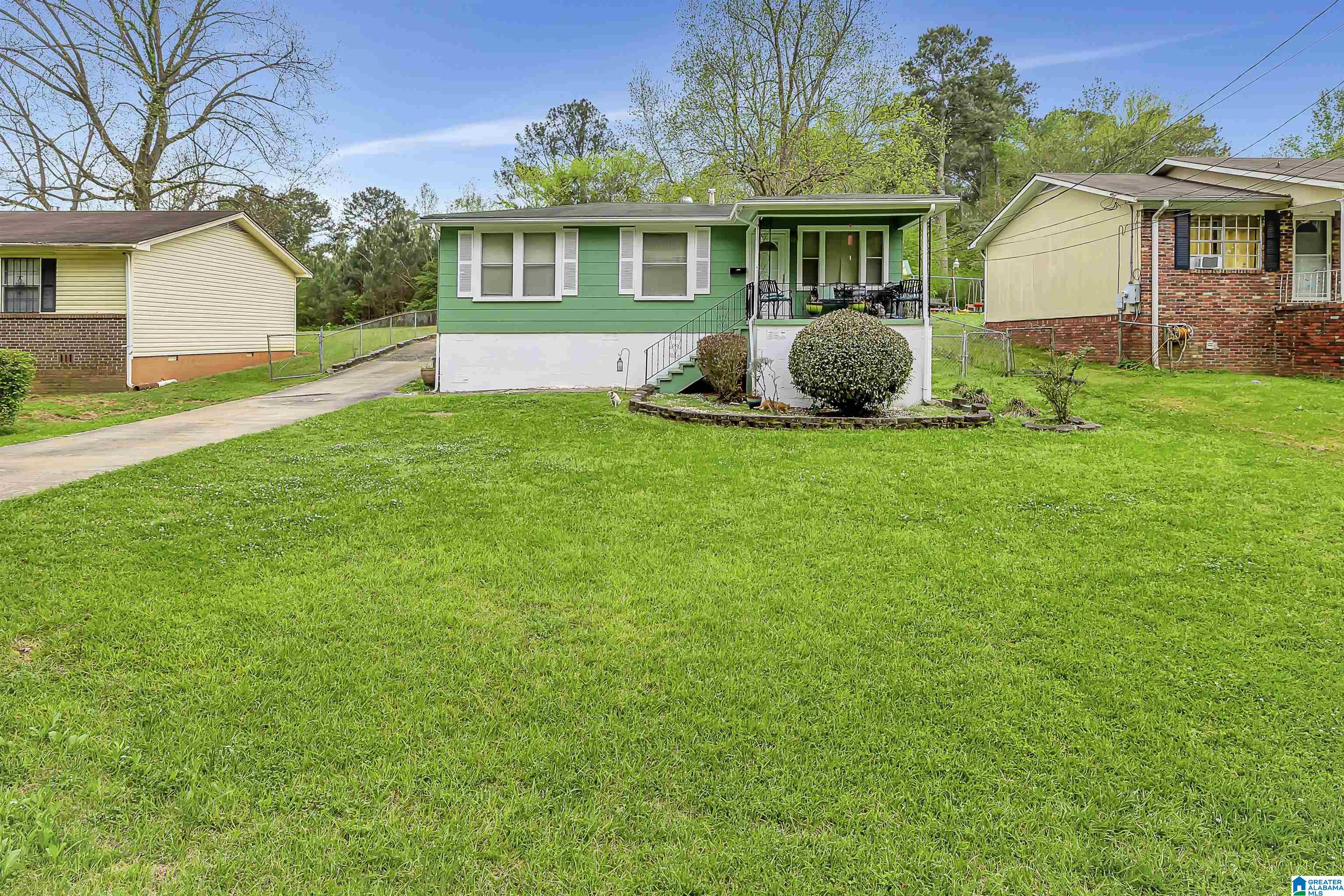 507 Terry Street Bessemer, AL 35023 - Photo 3 of 23