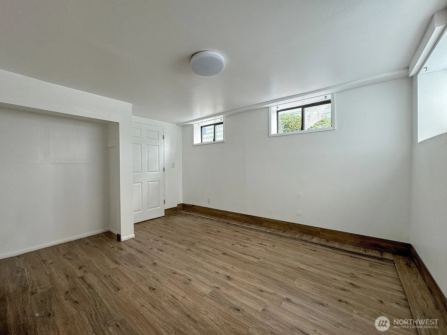 5214 Green Lake Way North Seattle, WA 98103 - Photo 5 of 12