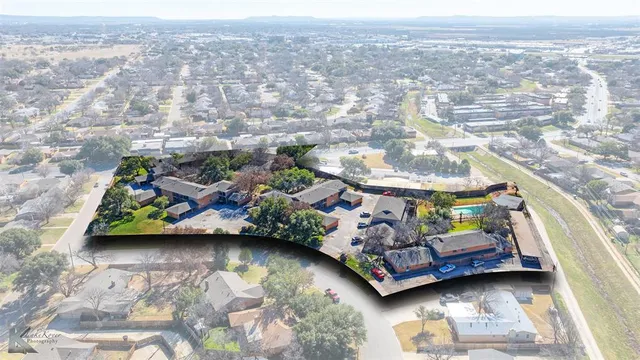 $4,100,000 | 2600 Ivanhoe Lane, Abilene, TX 79605