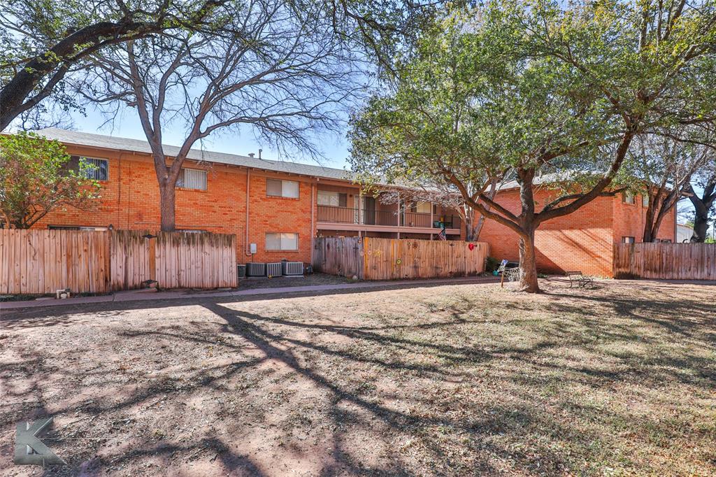 2600 Ivanhoe Lane Abilene, TX 79605 - Photo 11 of 40