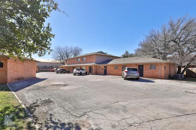 $4,100,000 | 2600 Ivanhoe Lane, Abilene, TX 79605