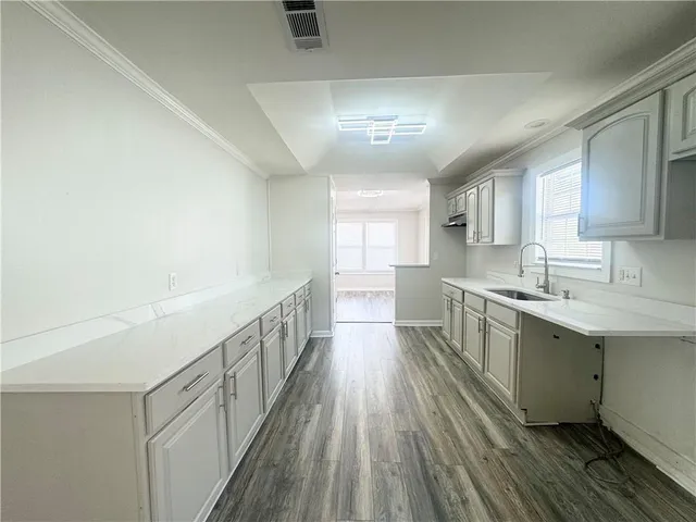 $1,700 | 5312 Warrington Drive, Unit C, New Orleans, LA 70122