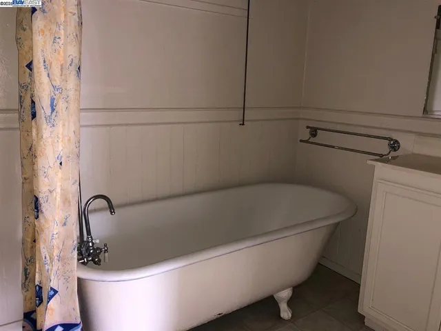 $1,950 | 1173 Park Avenue, Alameda, CA 94501