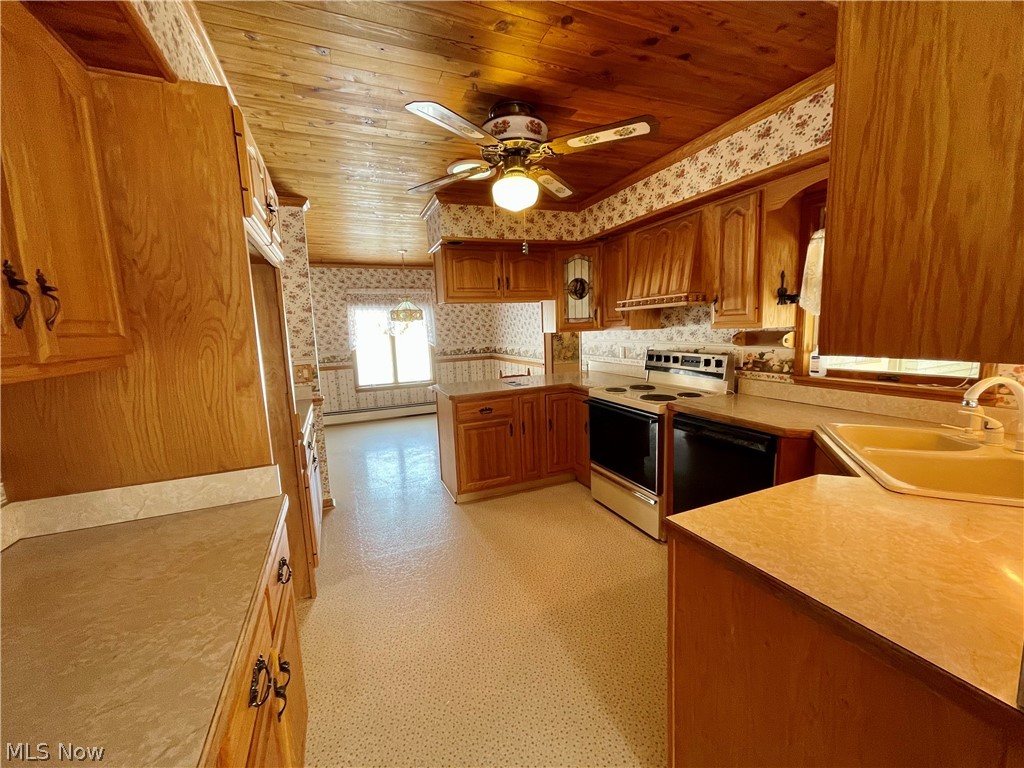15134 West Middletown Road Beloit, OH 44609 - Photo 5 of 32