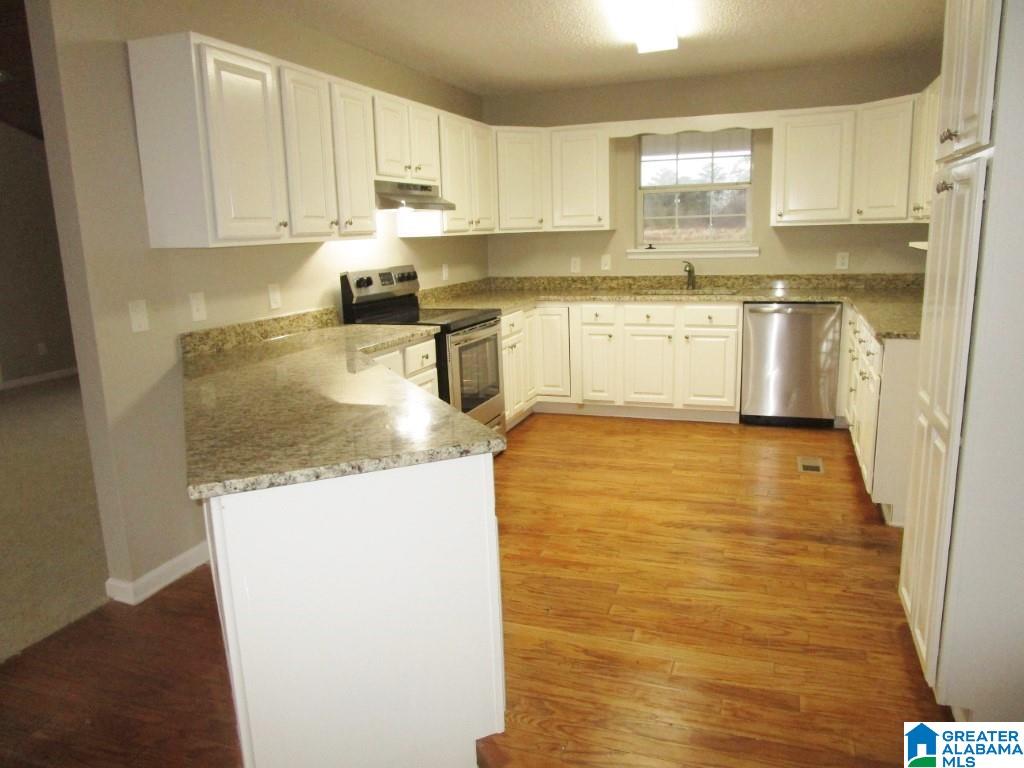 238 Coleman Road Sylacauga, AL 35150 - Photo 7 of 34