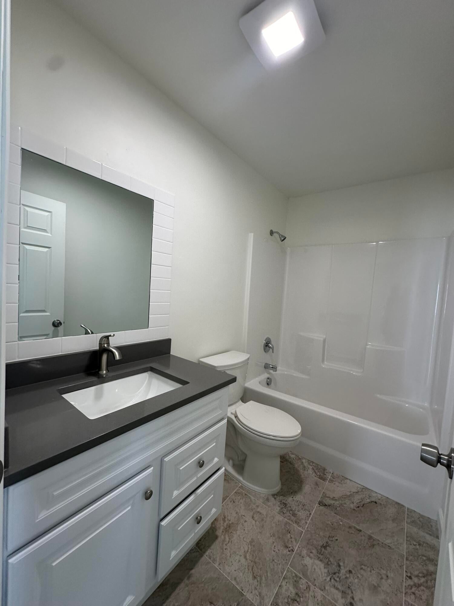 673 Scenic Loop Culver, OR 97734 - Photo 13 of 21 Spare Bath