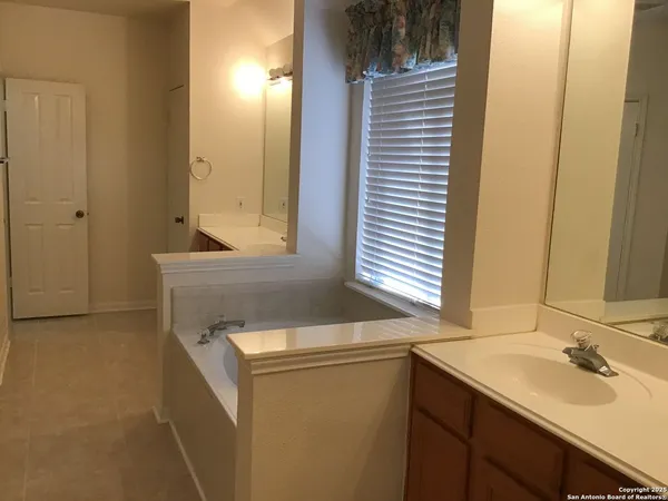 $2,800 | 9615 Rocksprings Street, San Antonio, TX 78251