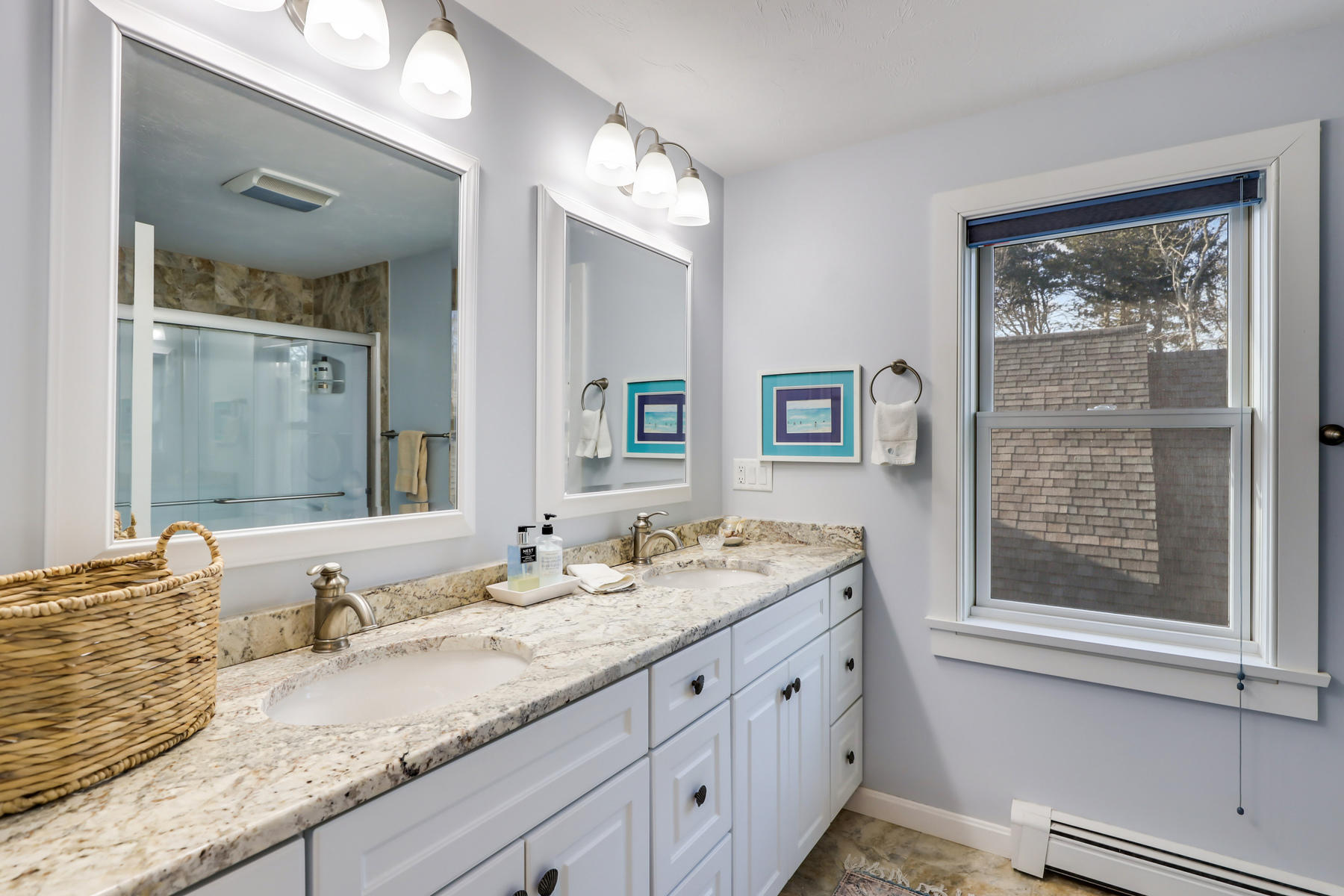 2 Packet Landing Orleans, MA 02653 - Photo 47 of 61 2nd Floor Bath