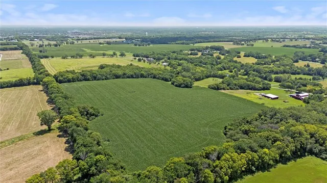 $465,000 | 2 Horridge Road, Kansas City, MO 64149