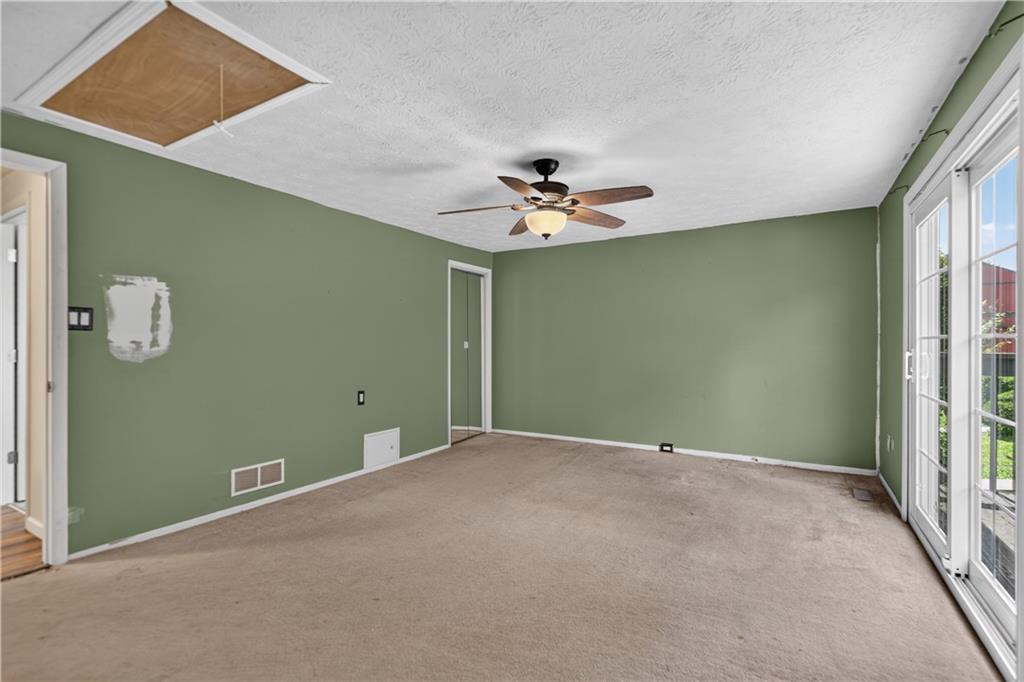 480 Hunting Creek Road Canonsburg, PA 15317 - Photo 20 of 32 Primary bedroom with deck