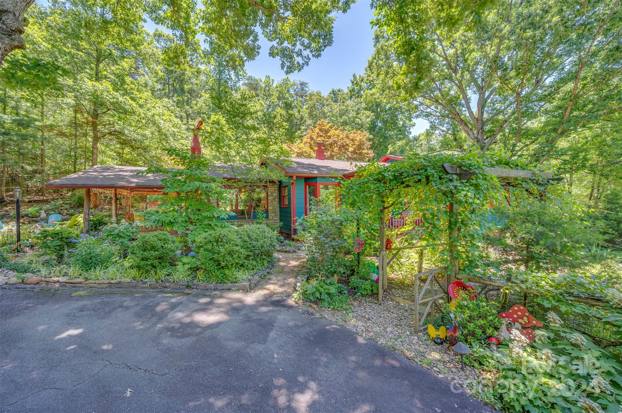 634 Houston Road Columbus, NC 28722 - Photo 36 of 45 Gallery Image 36