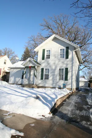$259,900 | 418 11th Avenue Southeast, Rochester, MN 55904