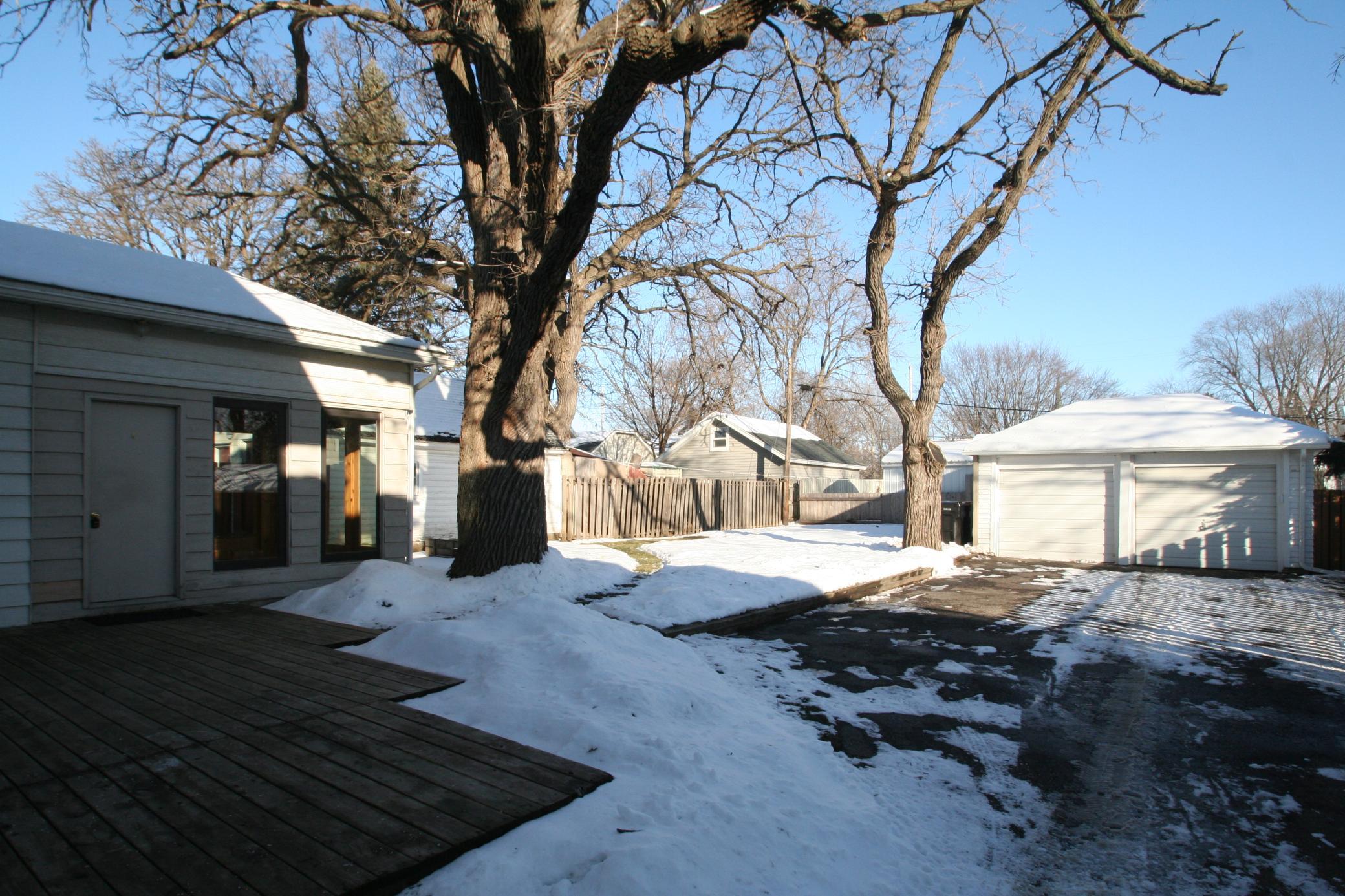 418 11th Avenue Southeast Rochester, MN 55904 - Photo 8 of 16