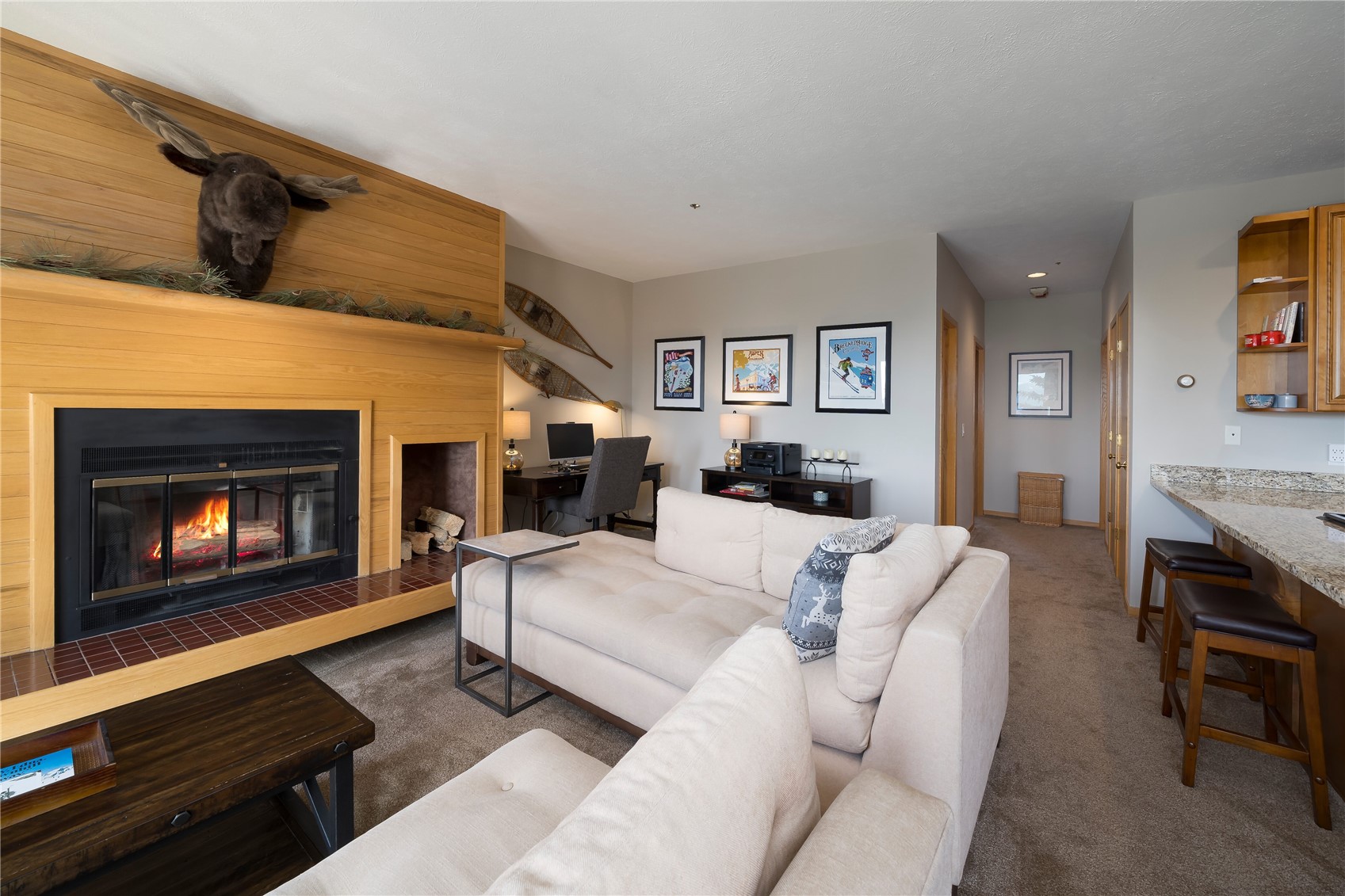 91400 Ryan Gulch Road, Unit 413 Silverthorne, CO 80498 - Photo 4 of 35 Gallery Image 4