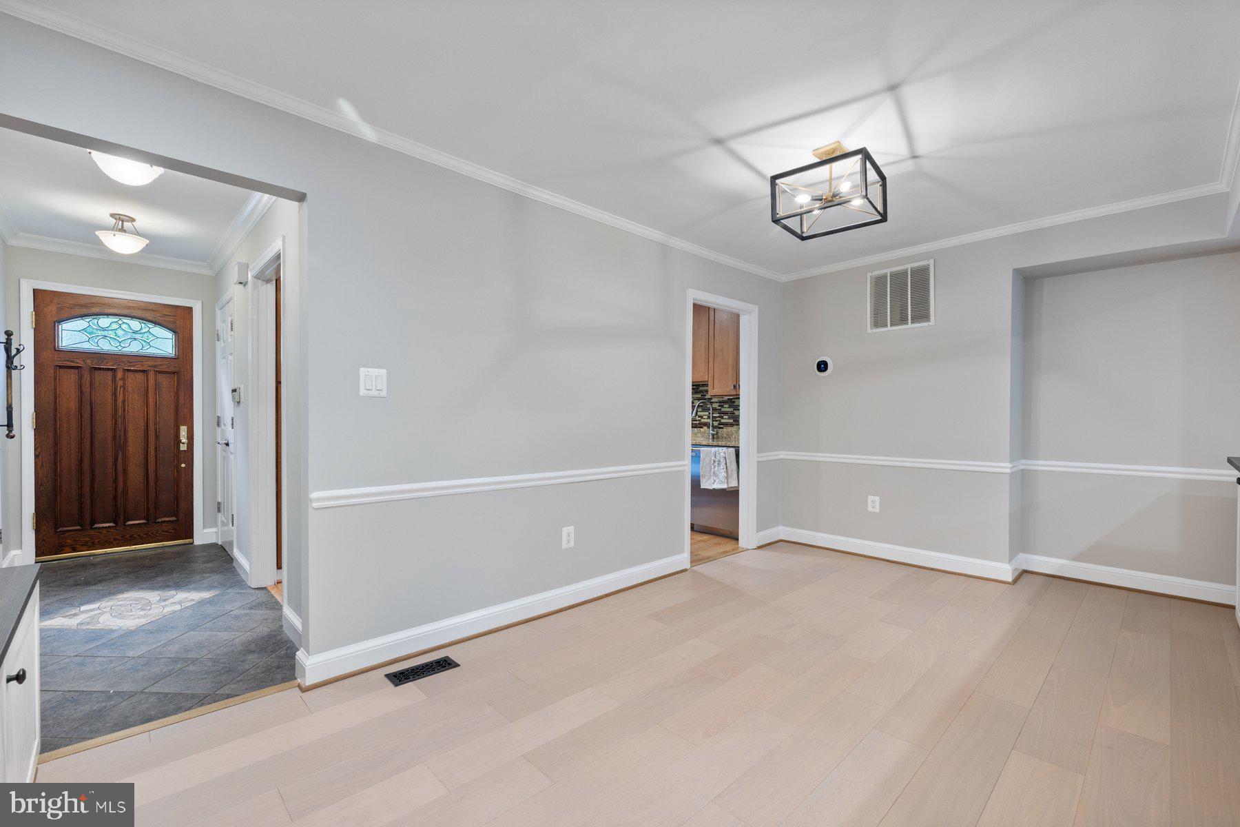 7322 Greentree Road Bethesda, MD 20817 - Photo 19 of 53 an empty room with closet and windows