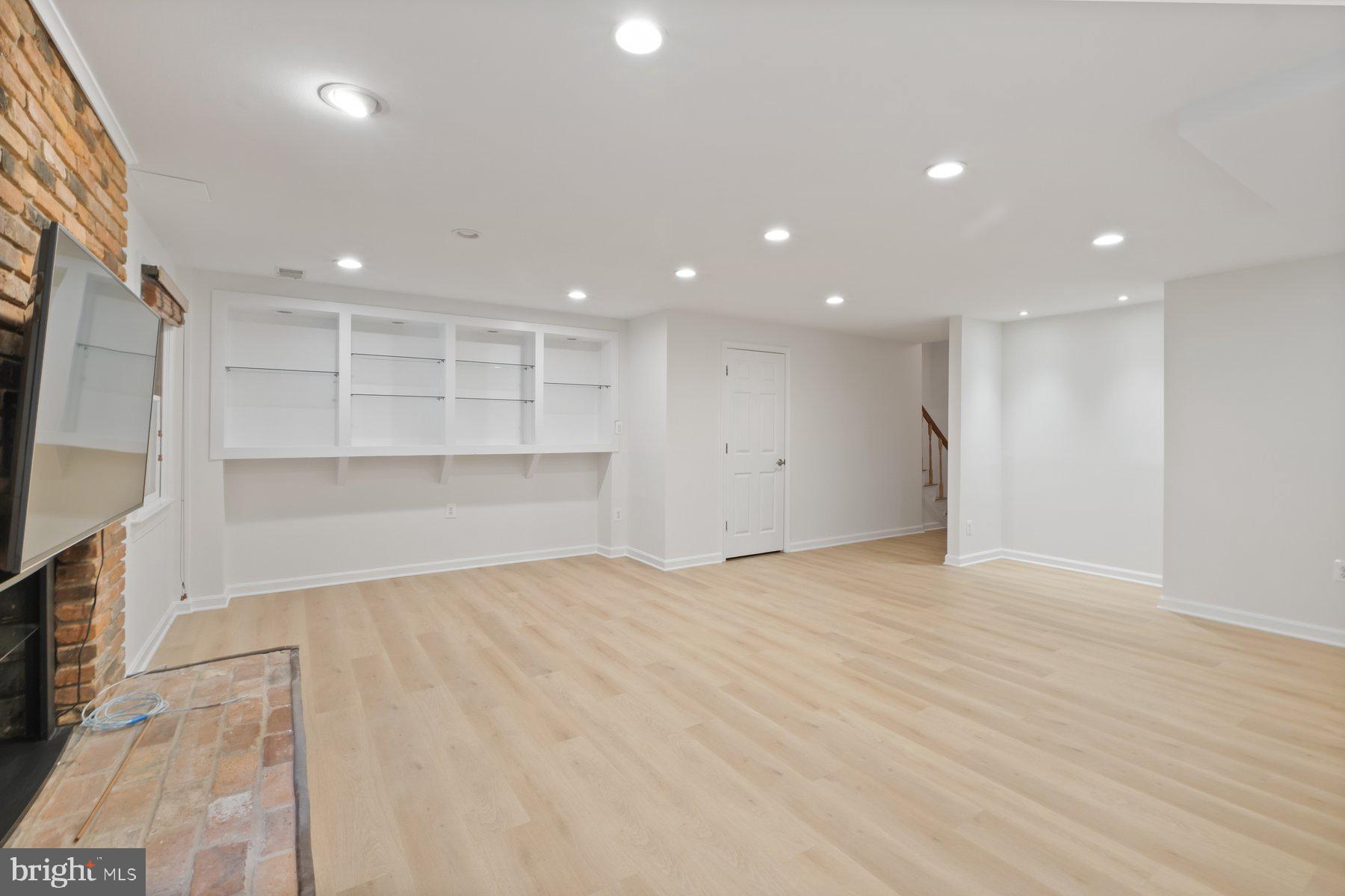 7322 Greentree Road Bethesda, MD 20817 - Photo 41 of 53 a view of an empty room with a cabinet