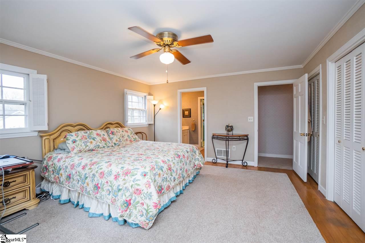 902 Calvert Avenue Clinton, SC 29325 - Photo 19 of 36