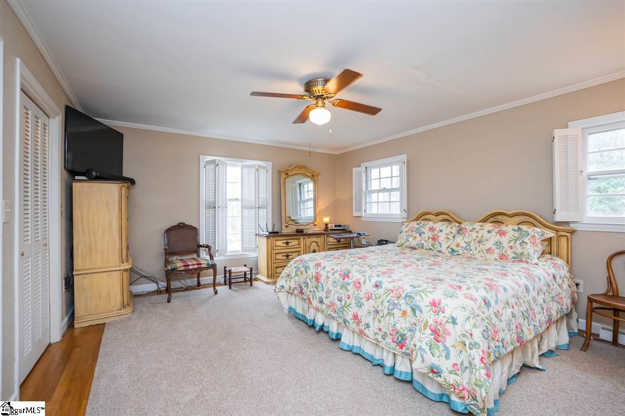 902 Calvert Avenue Clinton, SC 29325 - Photo 25 of 36
