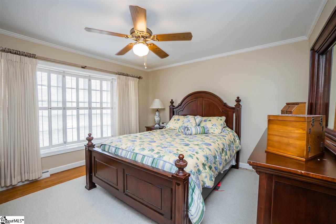 902 Calvert Avenue Clinton, SC 29325 - Photo 26 of 36