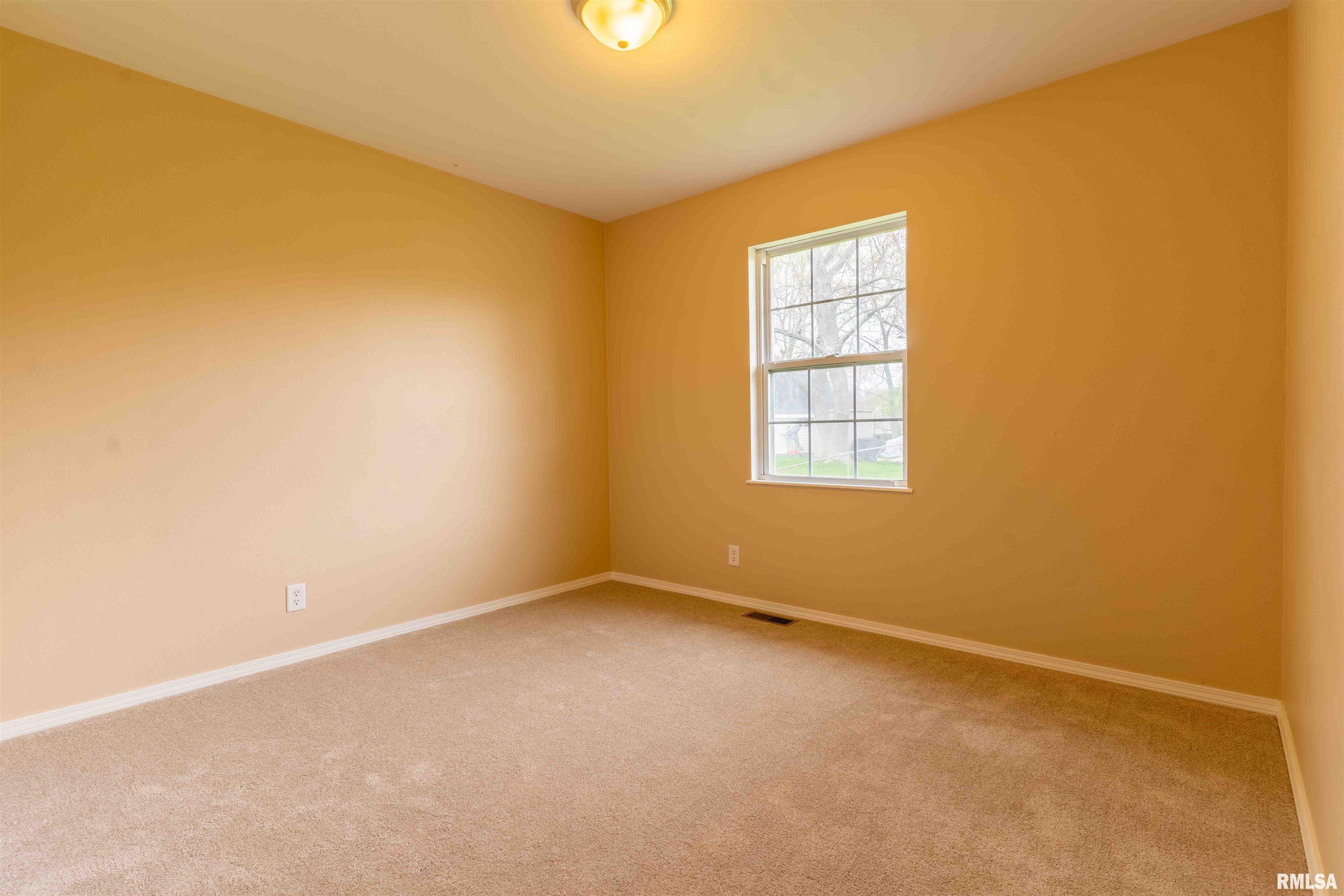 115 Douglas Road Marquette Heights, IL 61554 - Photo 13 of 28 Gallery Image 13