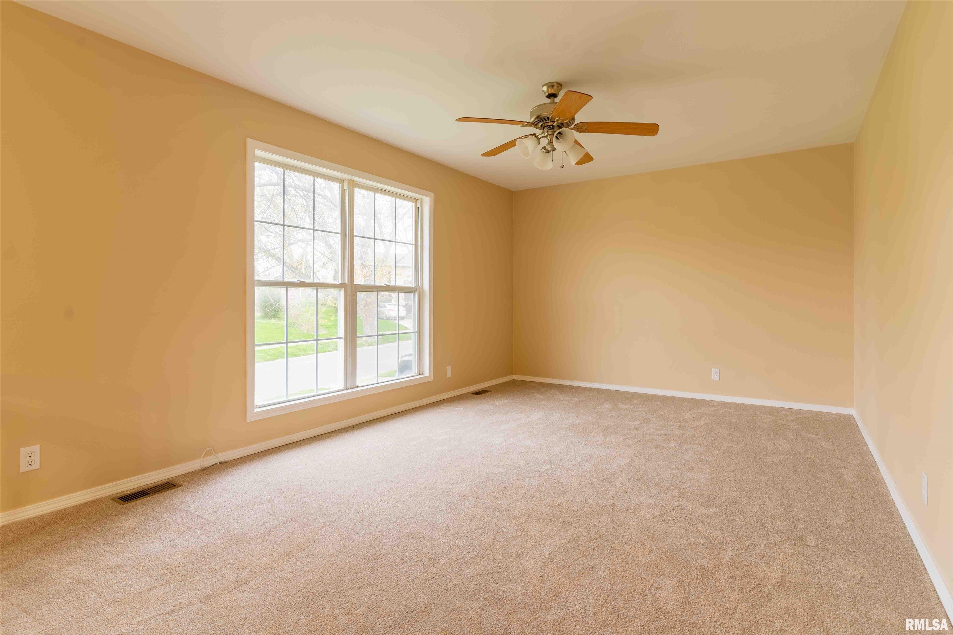 115 Douglas Road Marquette Heights, IL 61554 - Photo 5 of 28 Gallery Image 5