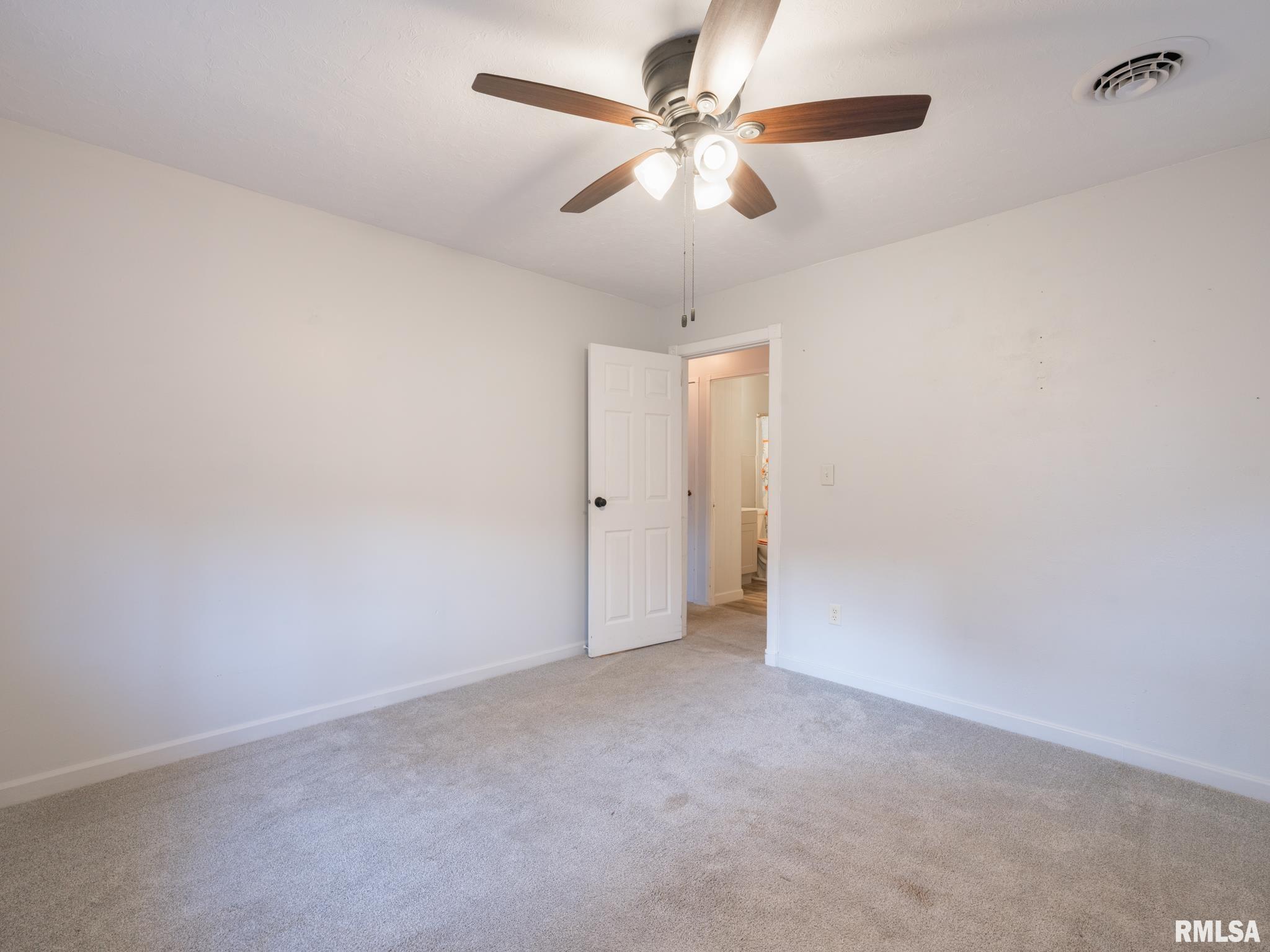 1503 Augusta Street Pekin, IL 61554 - Photo 19 of 28