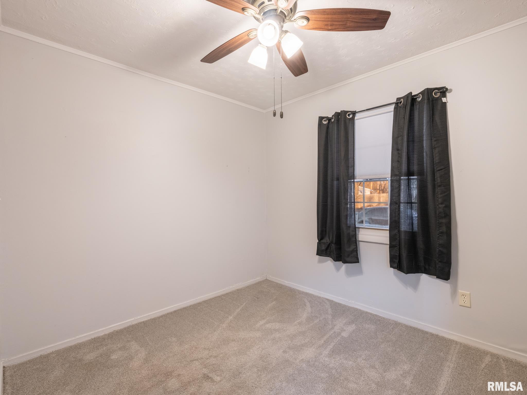 1503 Augusta Street Pekin, IL 61554 - Photo 21 of 28