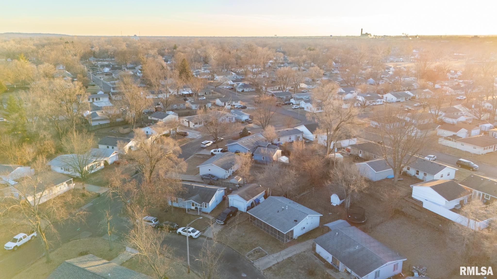1503 Augusta Street Pekin, IL 61554 - Photo 25 of 28