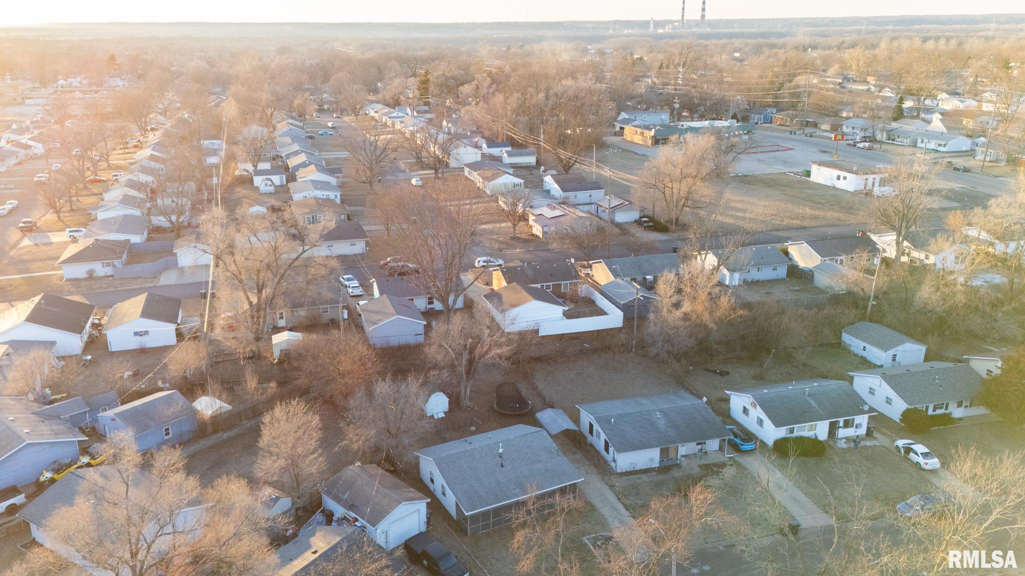 1503 Augusta Street Pekin, IL 61554 - Photo 26 of 28
