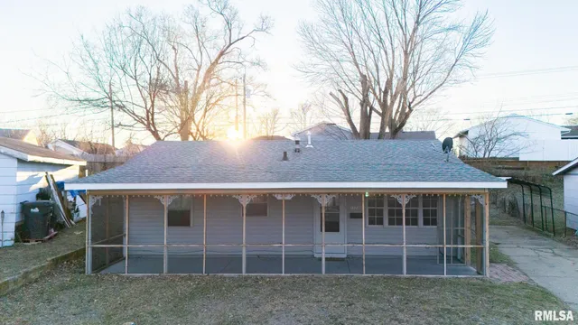 $97,300 | 1503 Augusta Street, Pekin, IL 61554