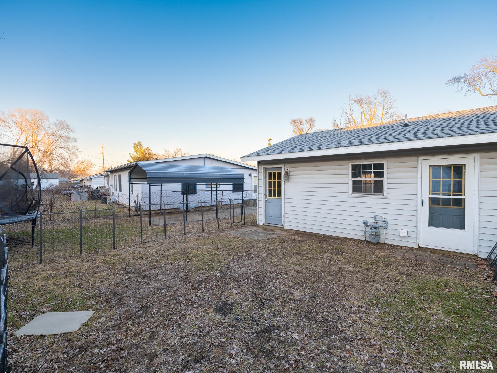 1503 Augusta Street Pekin, IL 61554 - Photo 6 of 28