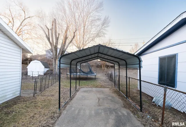 $97,300 | 1503 Augusta Street, Pekin, IL 61554