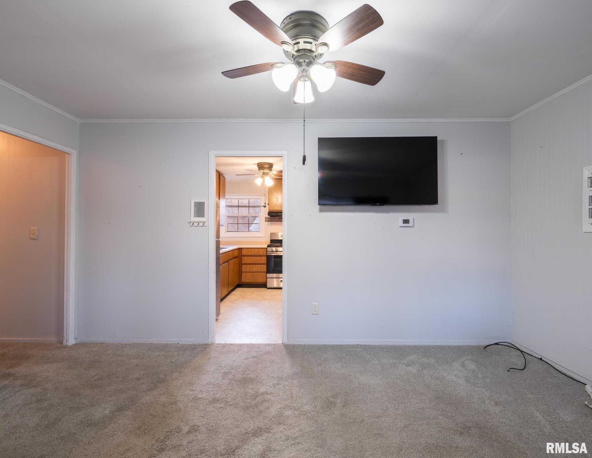 1503 Augusta Street Pekin, IL 61554 - Photo 10 of 28