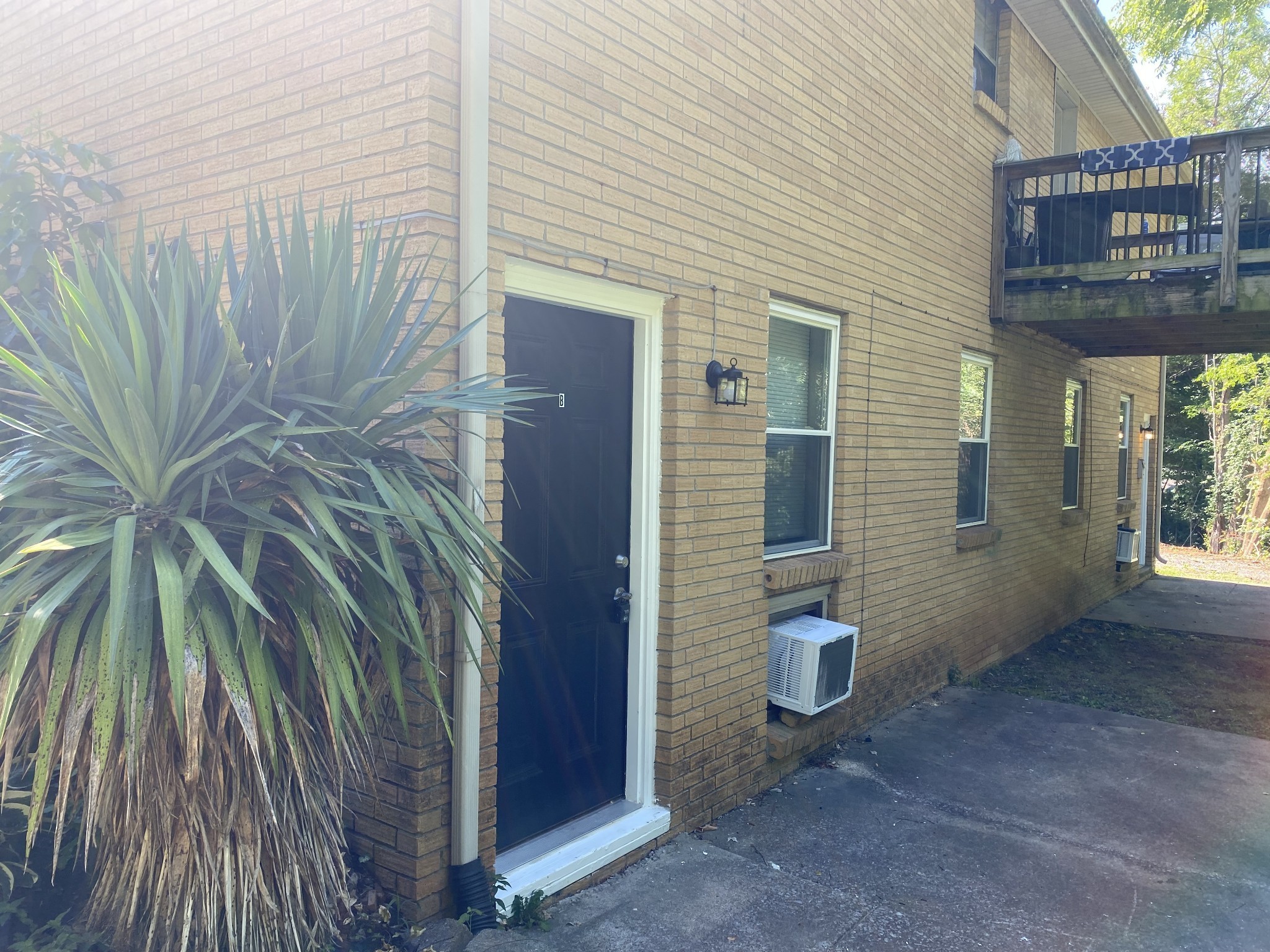 812 Bradley St Unit B  