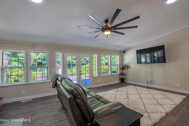 $949,000 | 72 Leisure Lane, Sandpoint, ID 83864