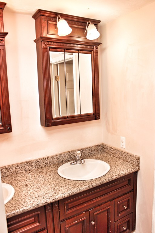 4 Pearlbush Path Worcester, MA 01607 - Photo 11 of 13
