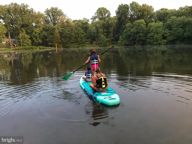 $5,500 | 9420 Lakeside Drive, Vienna, VA 22182