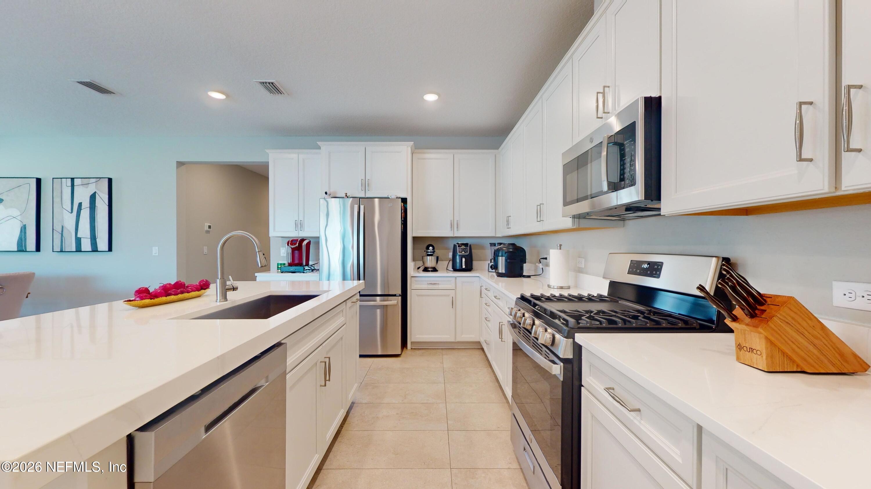 122 Field Flower Way St. Augustine, FL 32092 - Photo 18 of 55 015_122-field-flower-way-10172024_153943