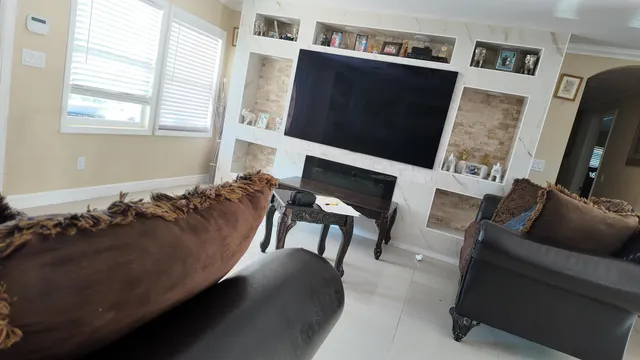 $350,000 | 108 Fennemore Court, Fort Pierce, FL 34946