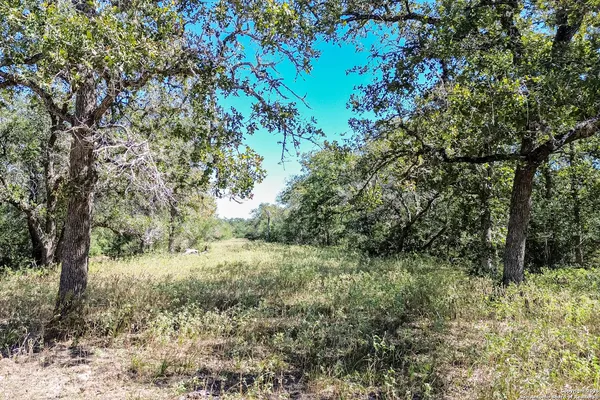 $3,771,680 | Tbd Fm 682, Yoakum, TX 77995