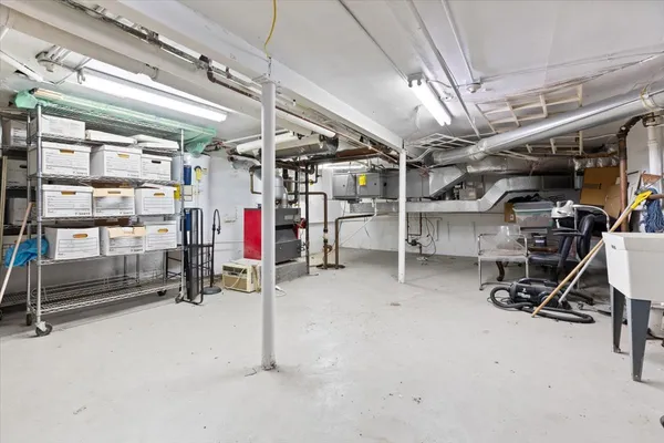 $547,000 | 2719 West Peterson Avenue, Chicago, IL 60659