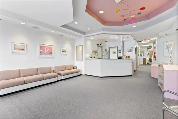 $547,000 | 2719 West Peterson Avenue, Chicago, IL 60659