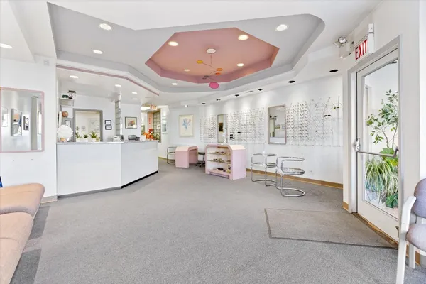 $547,000 | 2719 West Peterson Avenue, Chicago, IL 60659