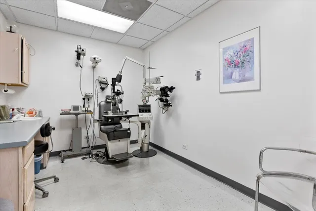 $547,000 | 2719 West Peterson Avenue, Chicago, IL 60659